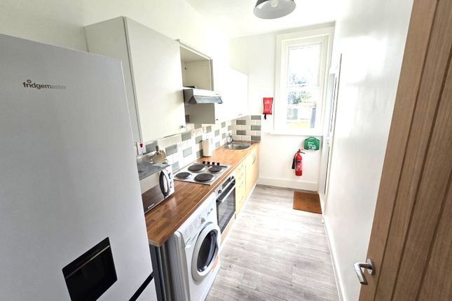 Property to rent in New Road, Ilford, Essex