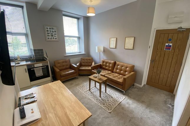 Flat to rent in Main Street, Haworth, Keighley