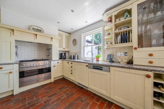 117, Upper Weybourne Lane, Surrey photo 4