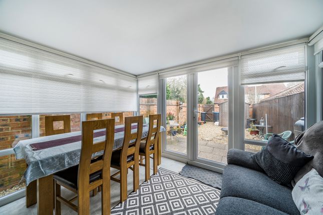 14, Friars Field, Berkhamsted photo 2