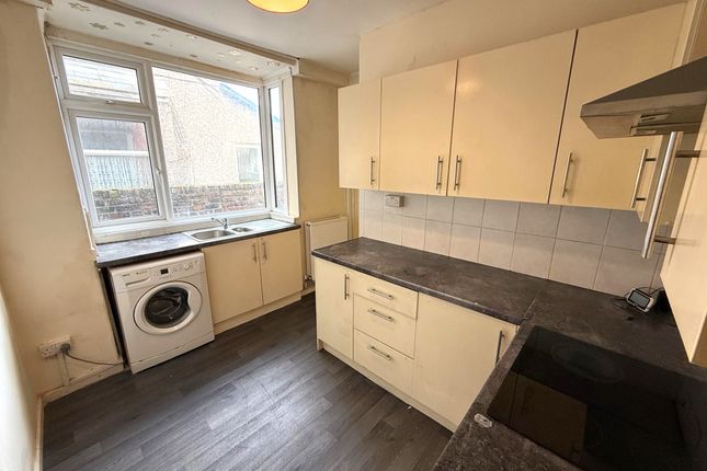 Flat 2, 27 John Street, Rhyl photo 2