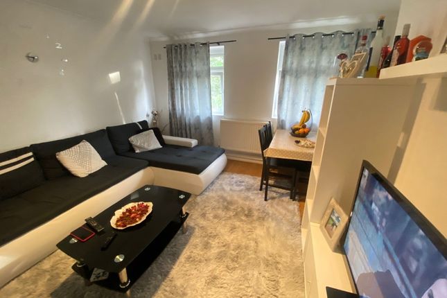 Thumbnail Flat for sale in Wetheral Court Alston Road, London, Wandsworth