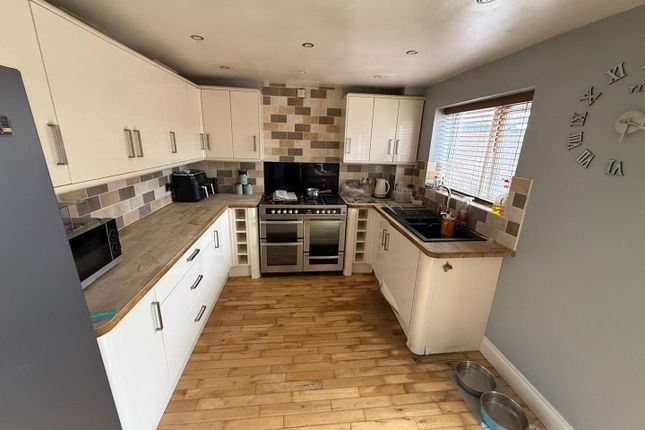 109, Broadwell Road, Middlesbrough photo 4