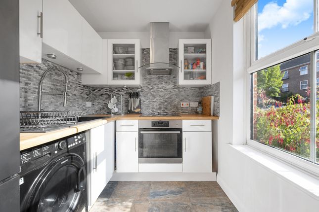 106, Paxton Road, London photo 5