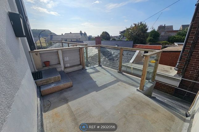 Fore Street, Flat  Brockwell, Seaton photo 3