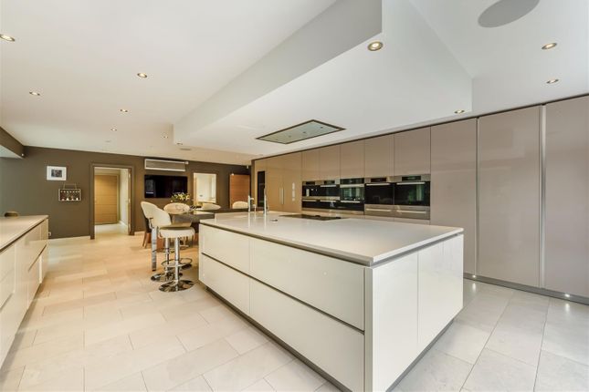 Kitchen.Jpg