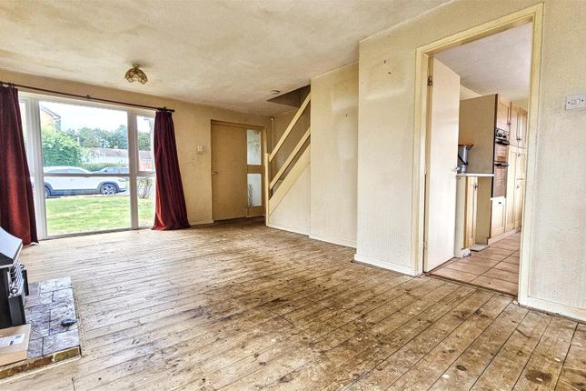 5, Riston Close, Leicester photo 4