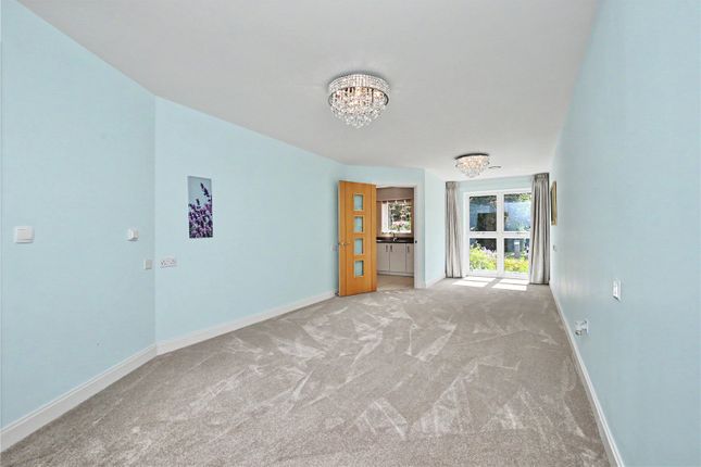 Flat 14, Thorneycroft,, Wood Road, West Midlands photo 4