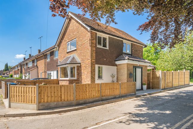 Thumbnail End terrace house for sale in Goldfield Road, Tring