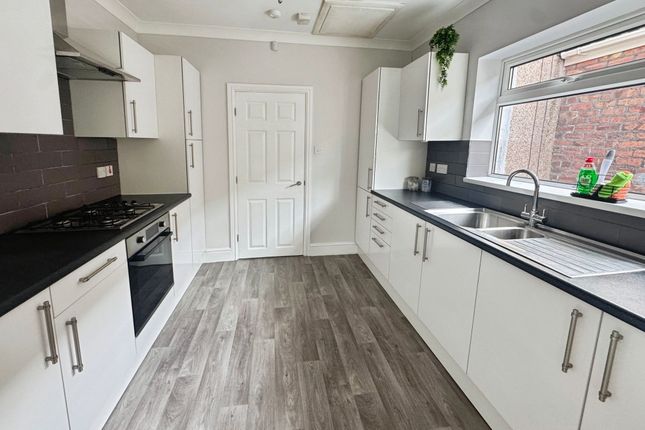 7 James Street, Port Talbot photo 4
