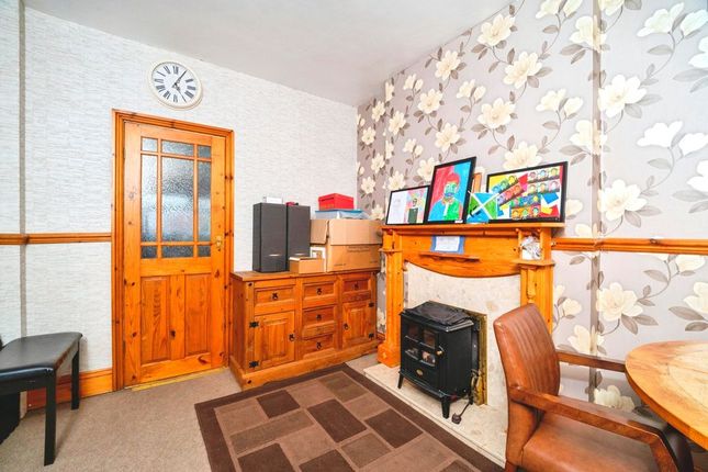 140, Humberstone Road, Grimsby photo 4