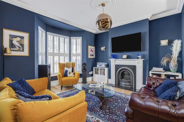 End terrace house for sale in Hartfield Crescent, London