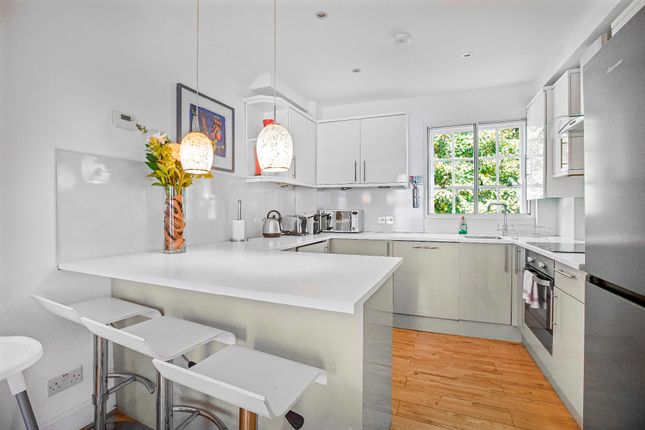 7 Brompton Place, London photo 4