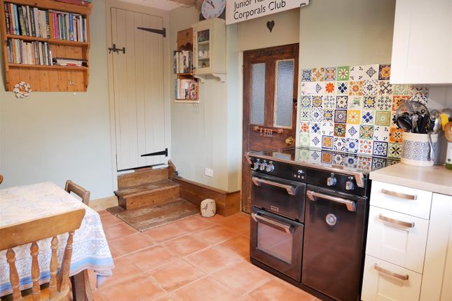 5, Olivers Hill, Calne photo 3