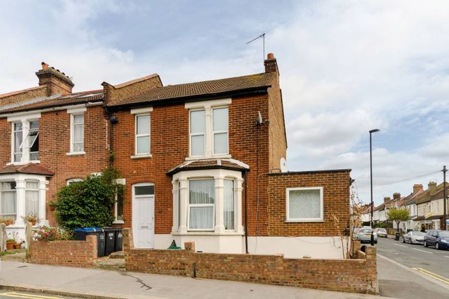 Flat for sale in Lonsdale Road, South Norwood, London
