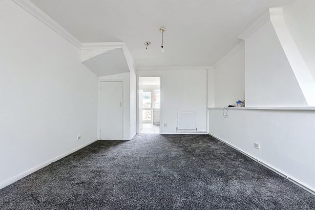 35, Telford Way, Leicester photo 3