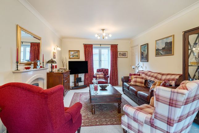 22, Home Orchard, Stroud photo 4