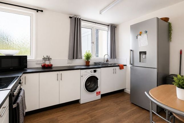 2, Samson Close, Gosport photo 4