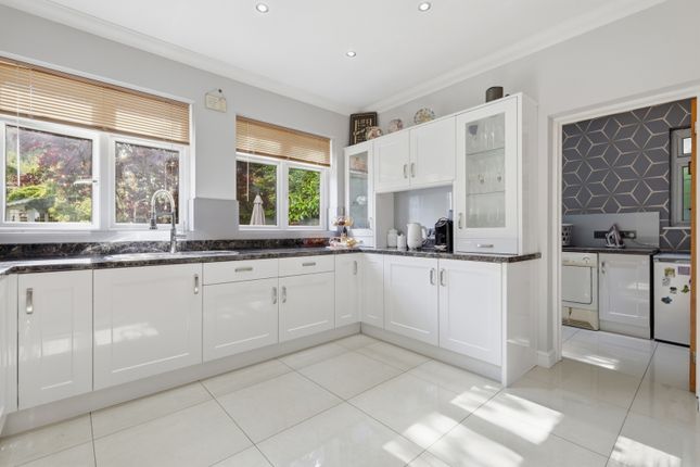 Greenoaks,, Parkwood, Doddinghurst photo 4