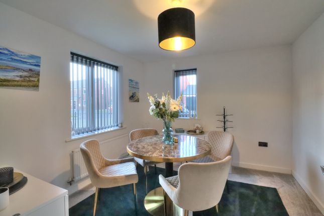 14, Fulmar Drive, Morpeth photo 3