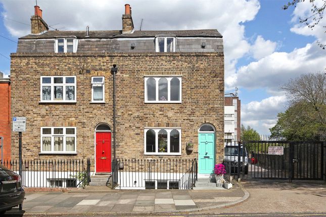 Semi-detached house to rent in Greenwich Park Street, London