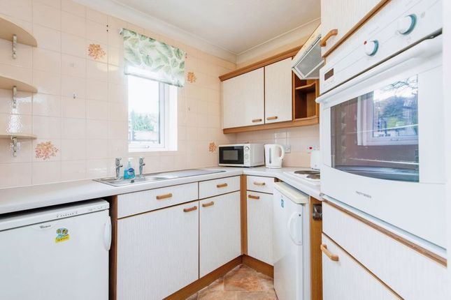 Flat for sale in Ranulf Court, Sheffield