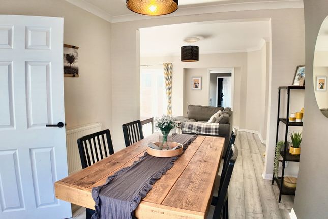 13, Bedwellty Road, Blackwood photo 2