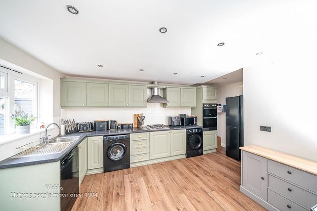 42, Haymaker Way, Cannock photo 4