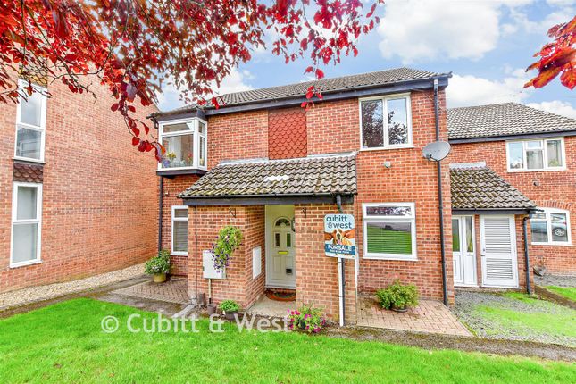 2-bed flat on 3, Meon Close, Waterlooville, £230,000