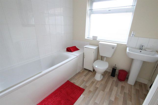 18, Rothersthorpe Road, Northampton photo 5