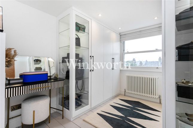 Flat for sale in Fairfax Road, London