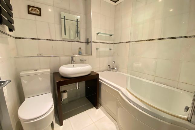 Apt 112 Armstrong Quay, Liverpool, Liverpool photo 3