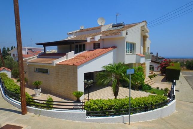 Villa for sale in Dherynia, Famagusta, Cyprus