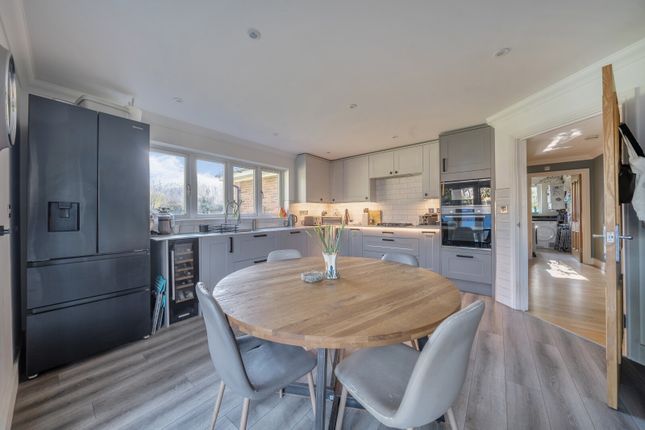 2 The Crossways, 179, Glaziers Lane, Normandy, Guildford photo 2
