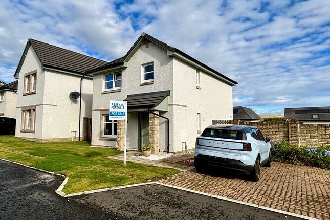 Thumbnail Detached house for sale in 90 Muir Way, Milnathort, Kinross