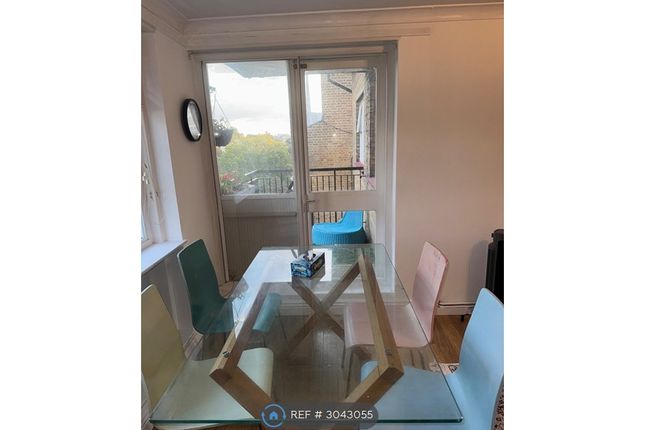 Flat  Pondfield House, Maida Vale photo 3