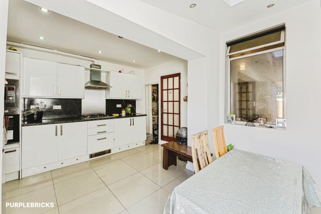 106, Geere Road, London photo 4