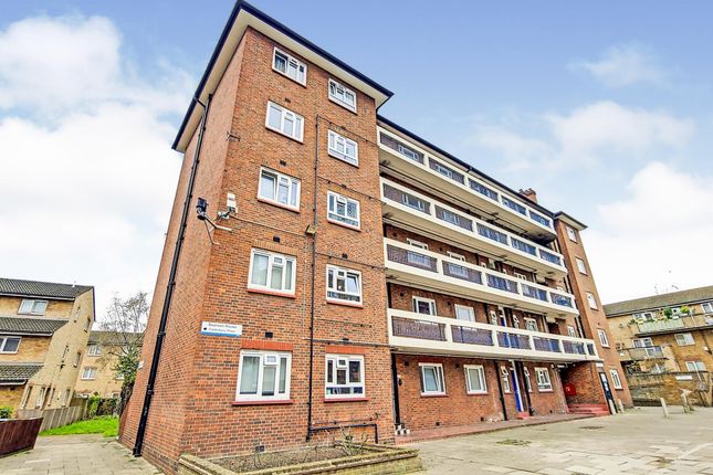 Thumbnail Flat for sale in Wesley Close, London
