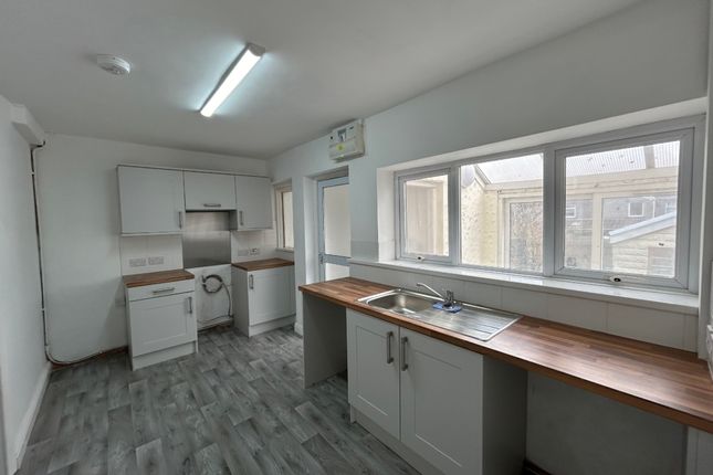 68, Mildred Street, Beddau photo 3