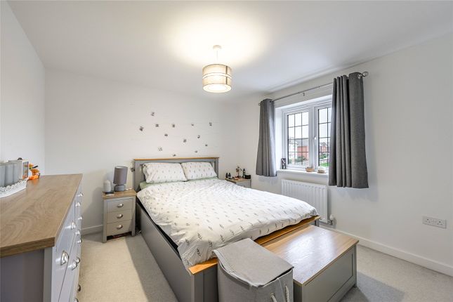 6, Billars Close, Wolverhampton photo 4