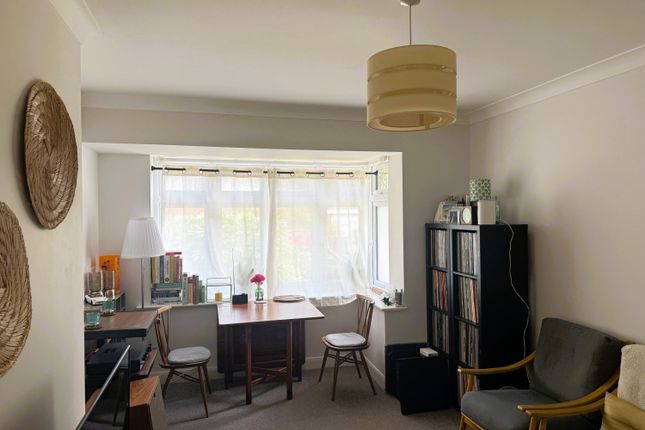 22, Dale View, Hove photo 3