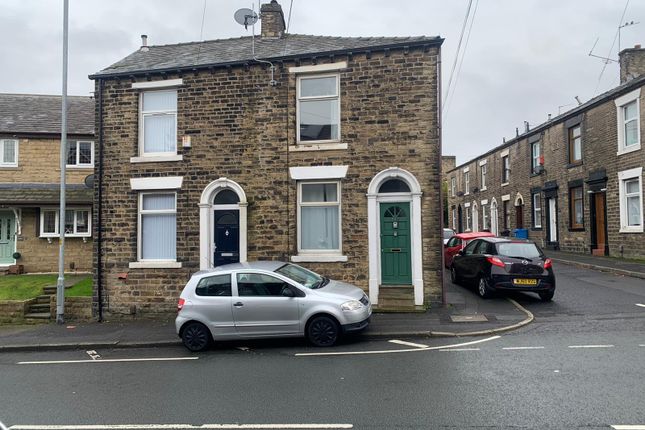 Thumbnail Semi-detached house to rent in Greenacres Road, Oldham