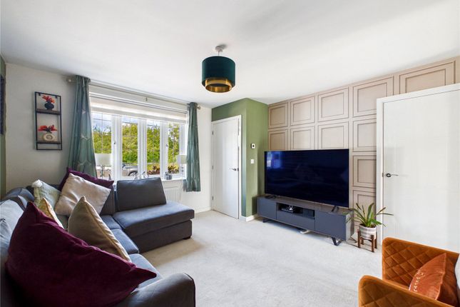 14, Daisy Way, Stowmarket photo 3