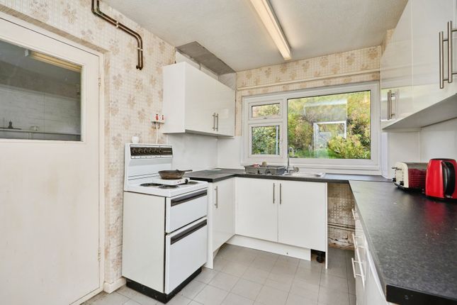 3, Miller Close, Isle of Wight photo 4