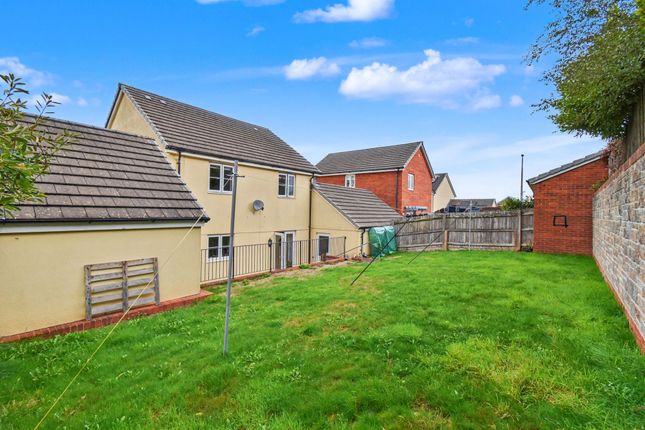 11 Long Barton Avenue, Okehampton photo 4