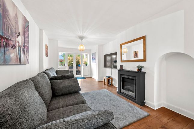 126, Beverley Way, London photo 2