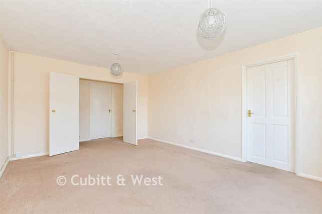 Pevensey House, Castle Close, Reigate photo 3
