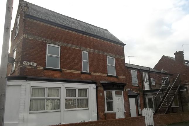 Thumbnail Flat to rent in Cromwell Street, Gainsborough