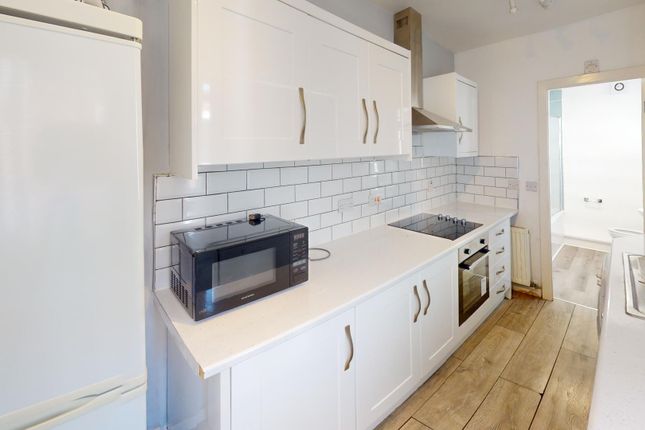 Room 1, 58, Portman Street, Middlesbrough photo 5