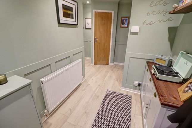 6, Kingston Crescent, Helmshore, Rossendale photo 3